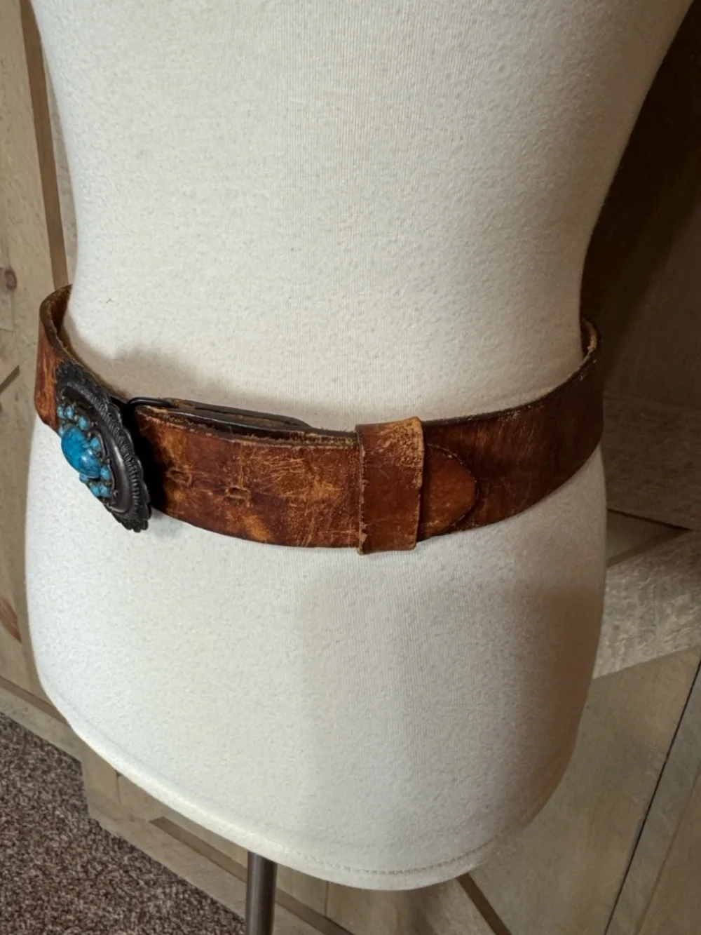Brown distressed leather belt with torquoise color stones on metal buckle Sz 32